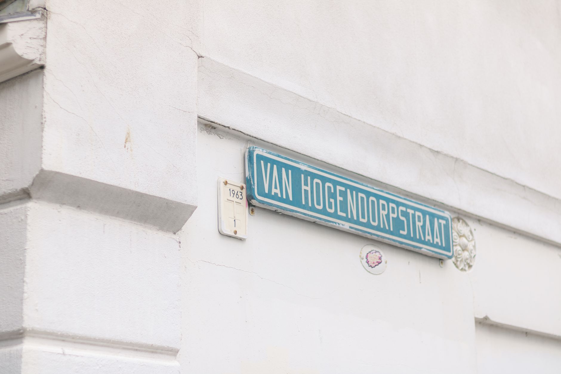 Hof van Cleve signature