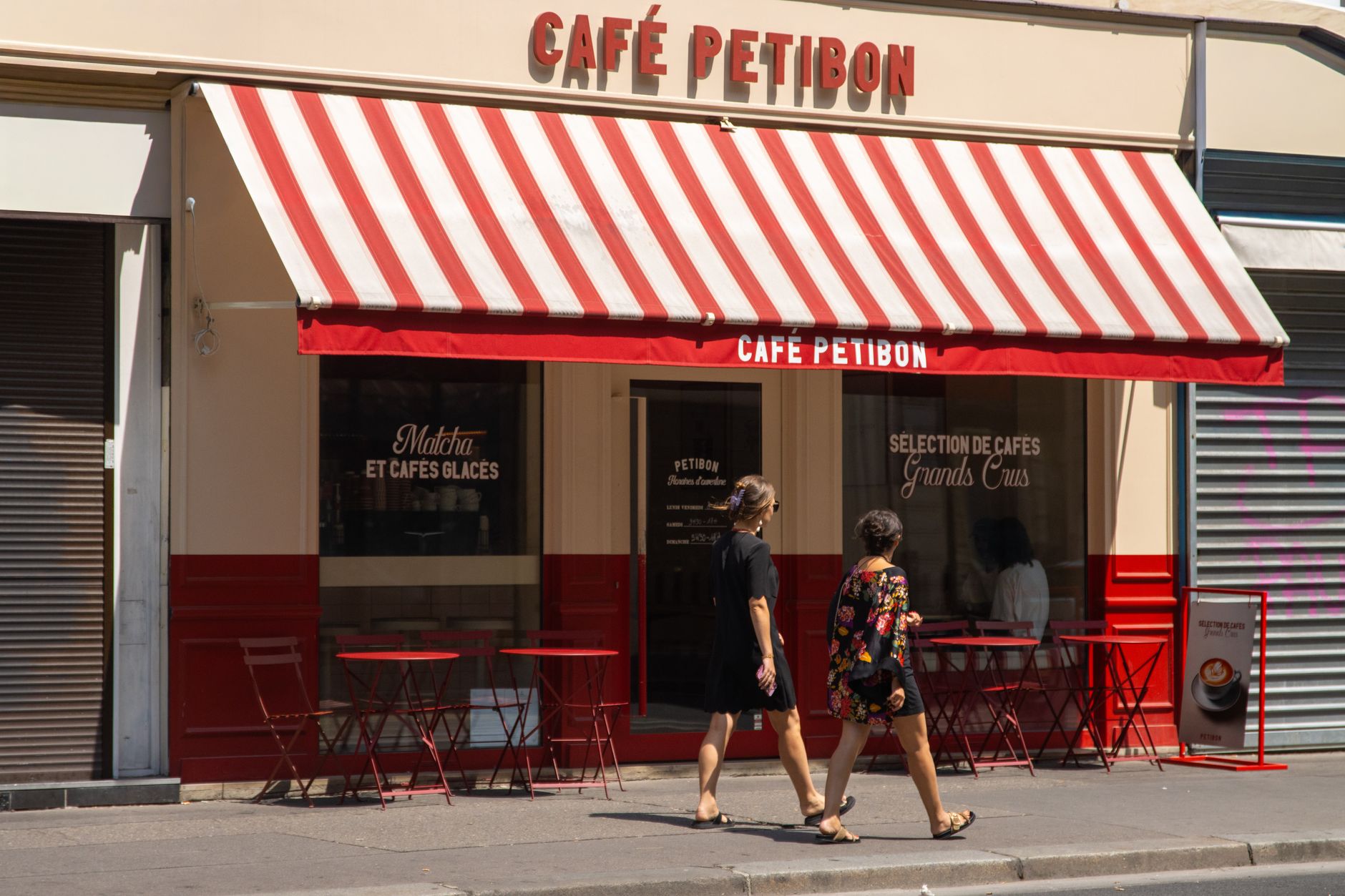 Les Deux Magots interior