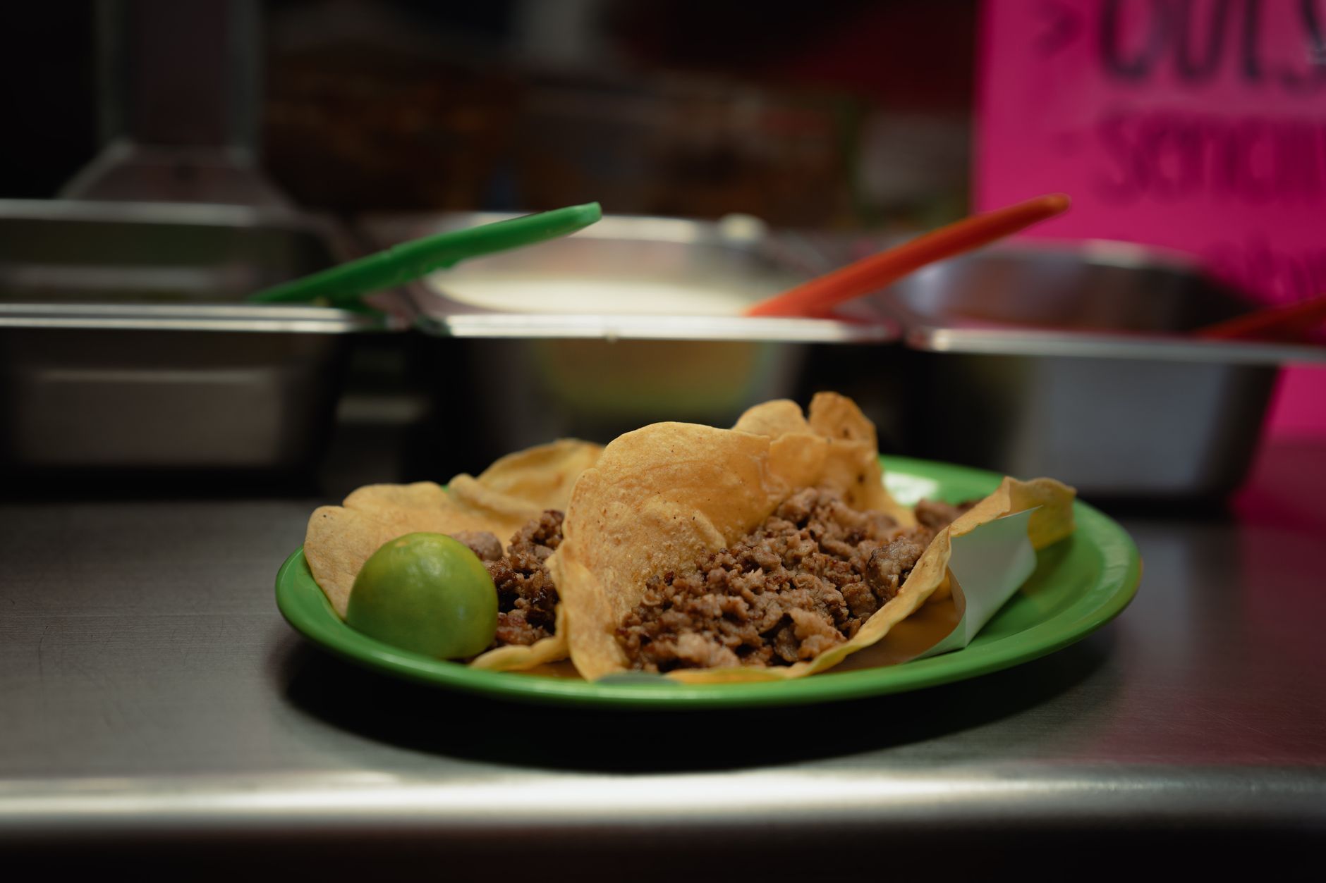 Pujol plate detail