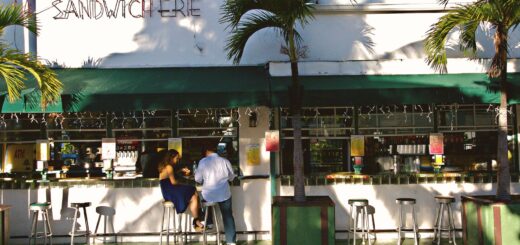 Versailles Restaurant