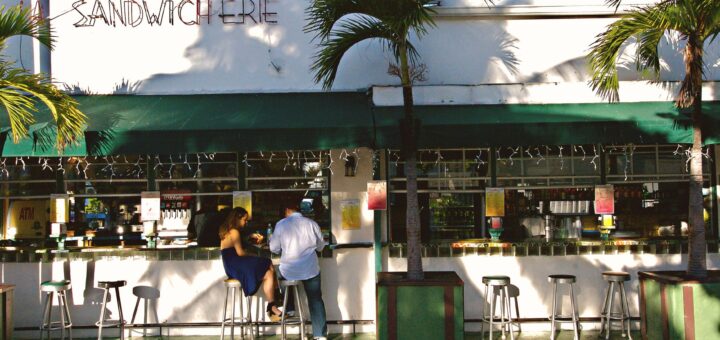 Versailles Restaurant