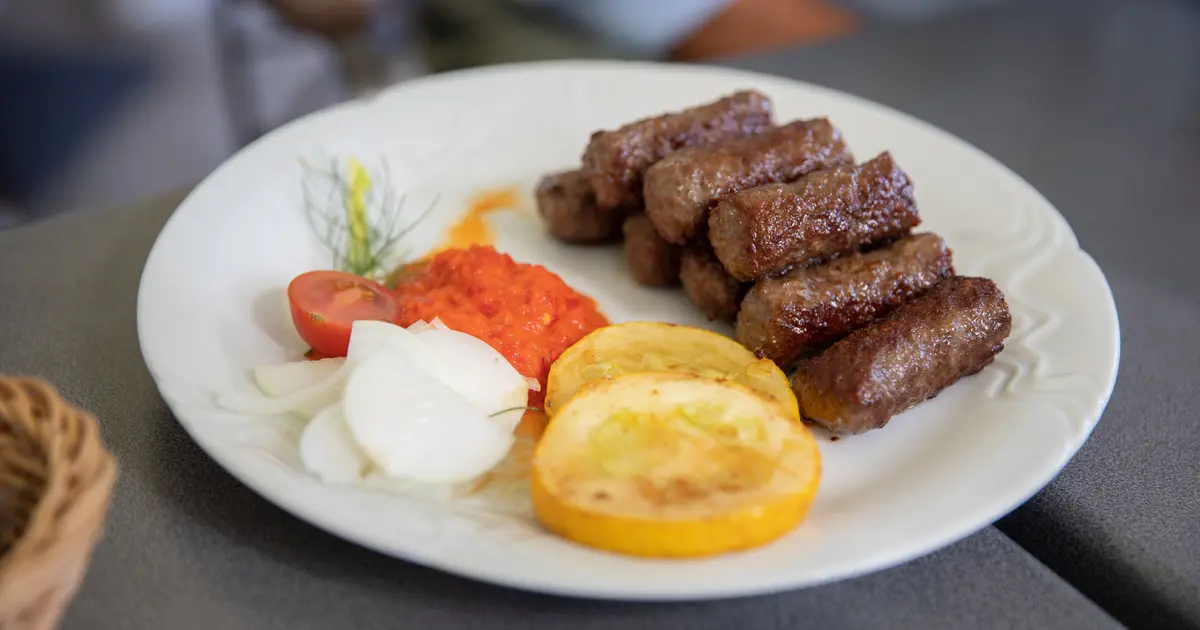 Review Cevapcici Bosnia di Sarajevo: Hidden Gem Kuliner Bosnia