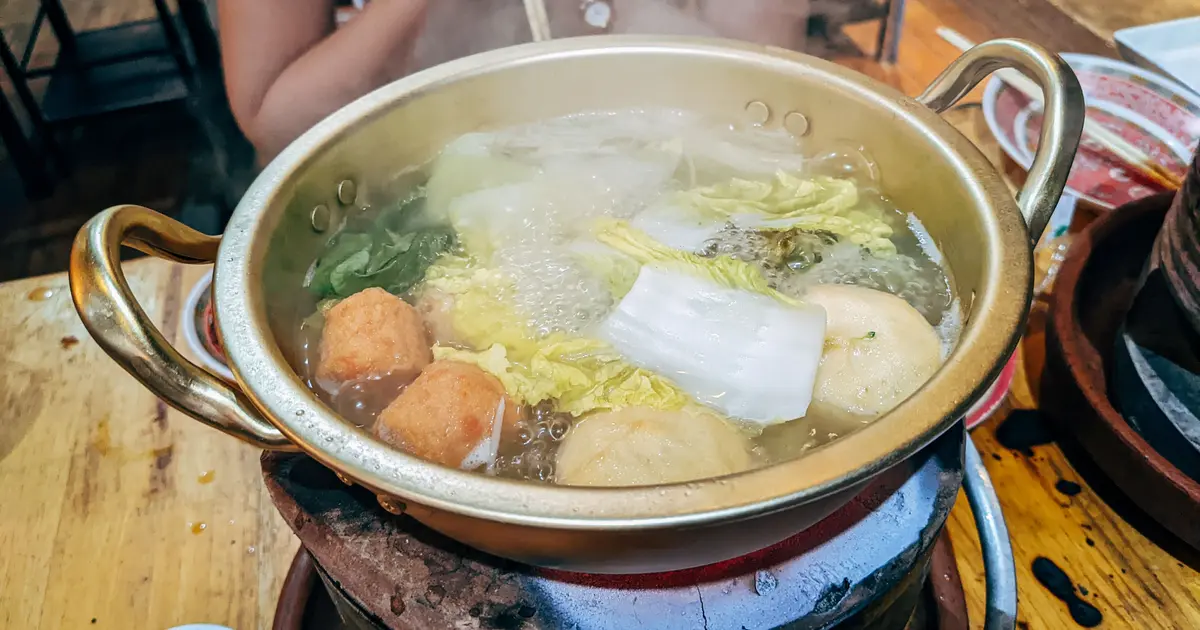 Hot Pot - Kuliner Asia