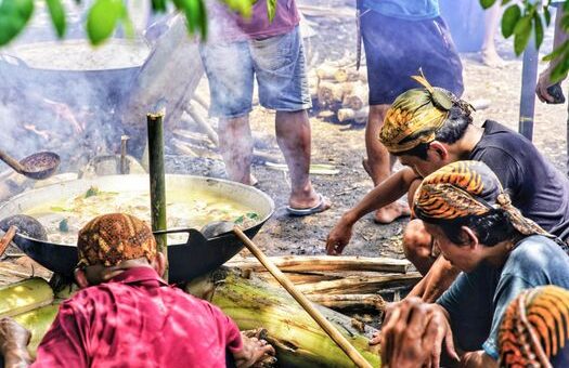 Papeda Ikan Kuah Kuning
